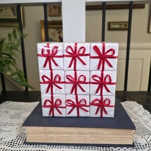 IKEA Mini Gift Cube Ornament Decor 601.092.43 White & Red Christmas Tabletop